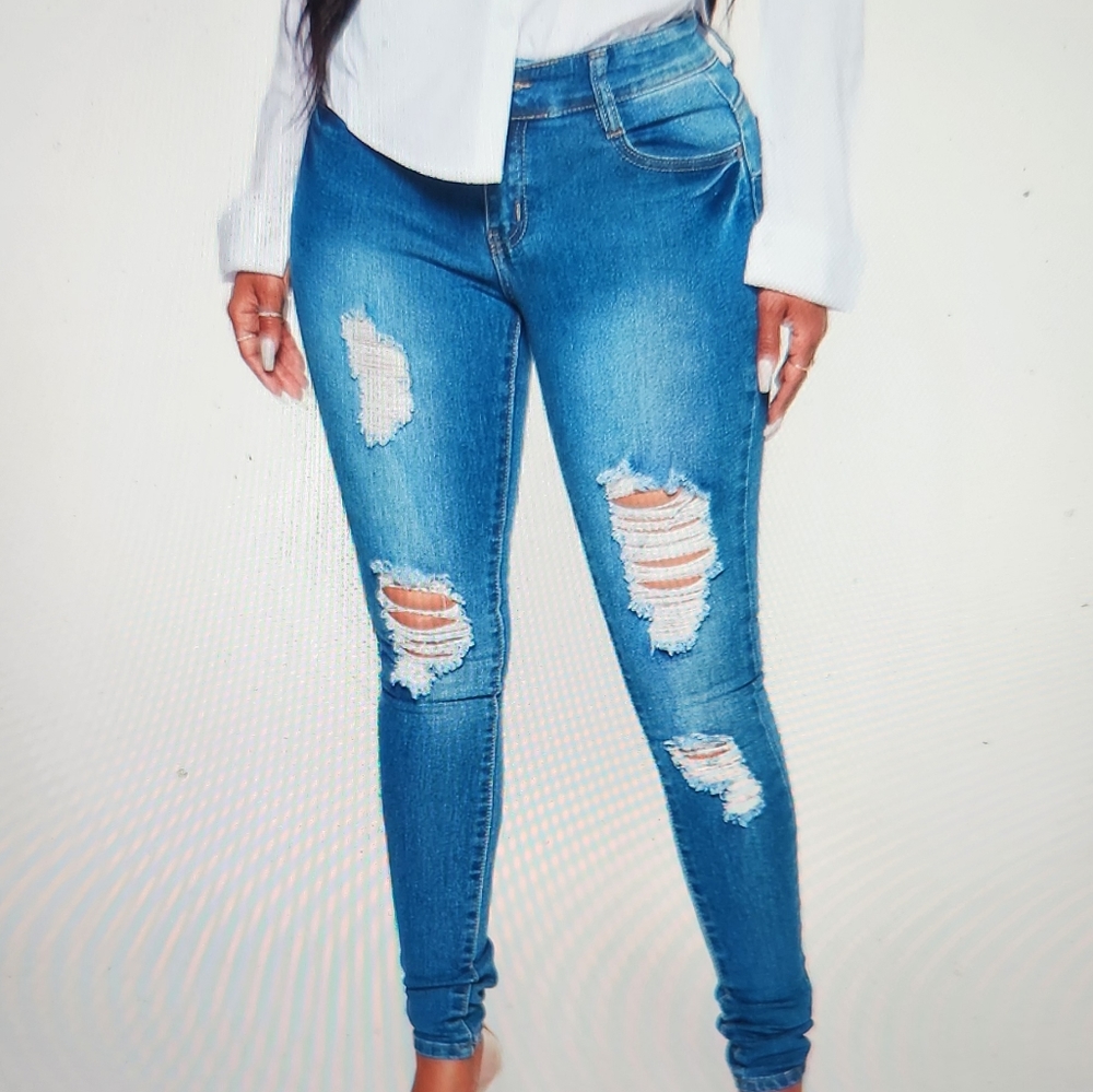 Fashion Nova Too Much Booty Low Rise medium blue wash womens jeans